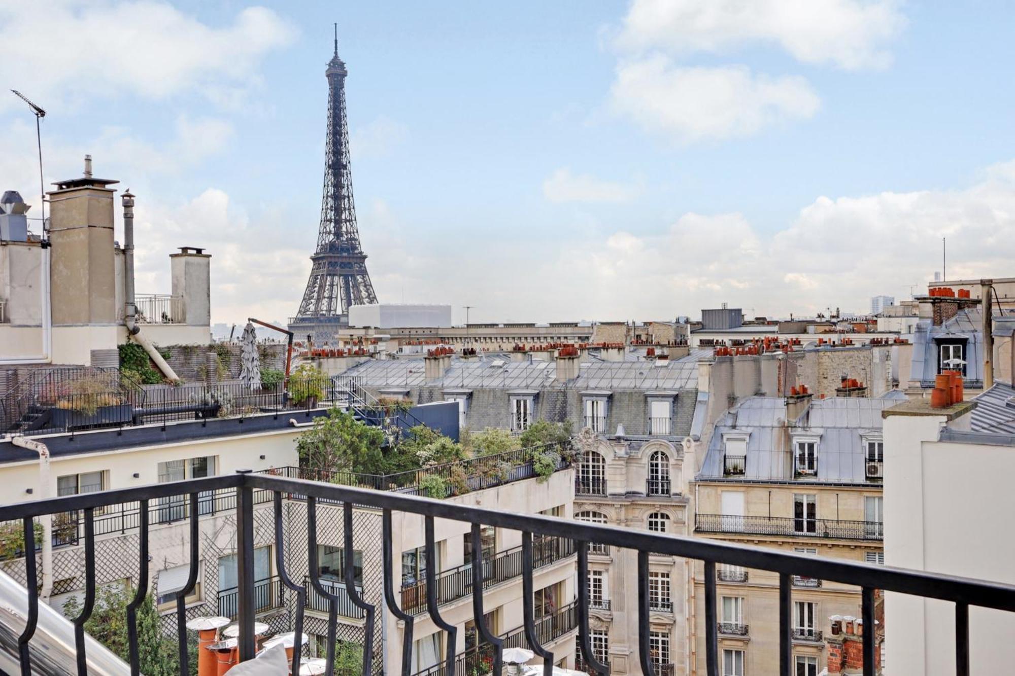Апартаменти Eiffel Tower View Париж Екстер'єр фото